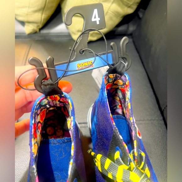 Sonic Little & Big Boys High-Top Sneaker size 4 - Picture 7 of 11